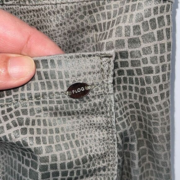 Bevy Flog Shely Original Pant Silver Sage Gray Snakeskin Print Cotton Size 24 (2 - Picture 6 of 11